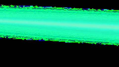 “松花江畔中外龙舟高手齐聚竞速”